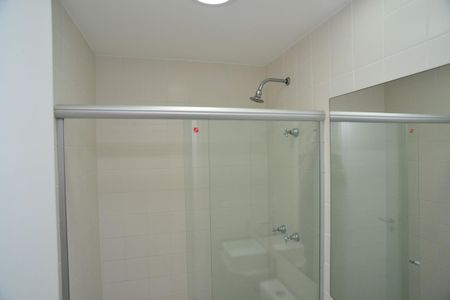 Apartamento para alugar com 100m², 2 quartos e 1 vaga Apartamento para alugar com 100m², 2 quartos e 1 vagaBanheiro de serviço