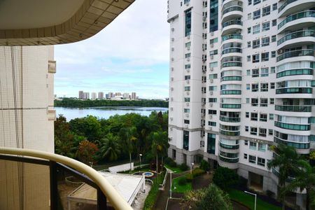 Varanda de apartamento para alugar com 2 quartos, 100m² em Barra da Tijuca, Rio de Janeiro