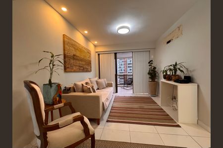 Apartamento para alugar com 100m², 3 quartos e 1 vaga Apartamento para alugar com 100m², 3 quartos e 1 vagaSala