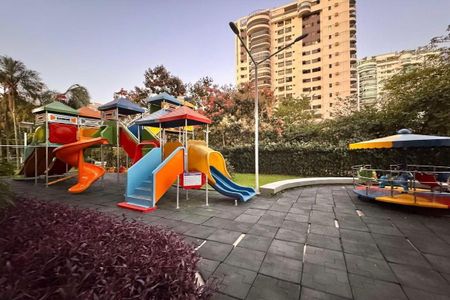 Apartamento para alugar com 100m², 2 quartos e 1 vaga Apartamento para alugar com 100m², 2 quartos e 1 vagaÁrea Comum - Playground