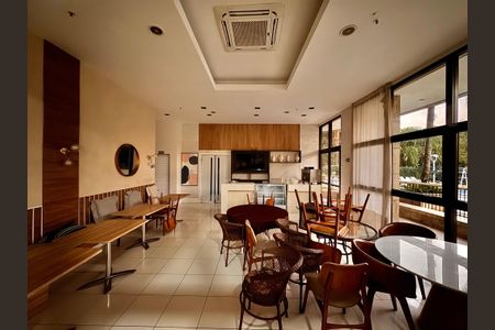 Apartamento para alugar com 100m², 3 quartos e 1 vaga Apartamento para alugar com 100m², 3 quartos e 1 vagaÁrea comum
