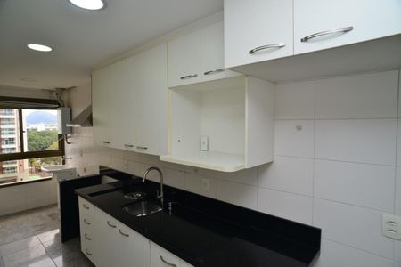Apartamento para alugar com 100m², 2 quartos e 1 vaga Apartamento para alugar com 100m², 2 quartos e 1 vagaCozinha