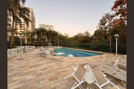 Apartamento para alugar com 100m², 3 quartos e 1 vaga Apartamento para alugar com 100m², 3 quartos e 1 vagaÁrea comum