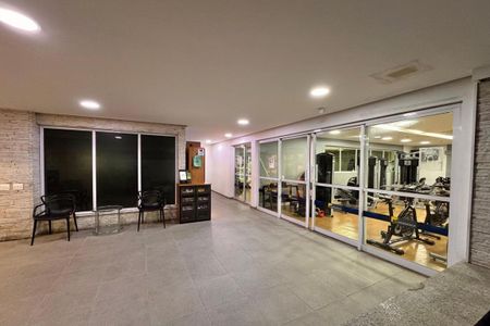 Apartamento para alugar com 100m², 2 quartos e 1 vaga Apartamento para alugar com 100m², 2 quartos e 1 vagaÁrea Comum - Academia