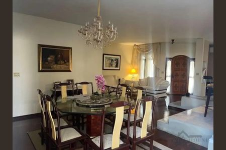 Casa à venda com 3 quartos, 350m² em Vila Rio Branco, Jundiaí