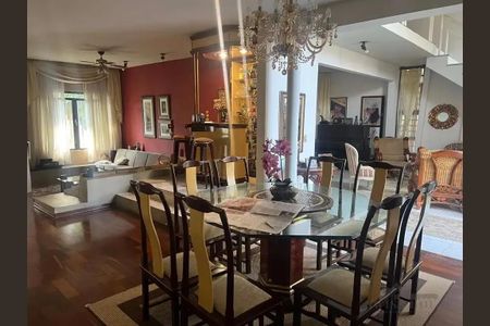 Casa à venda com 350m², 3 quartos e 6 vagasSala de Janta