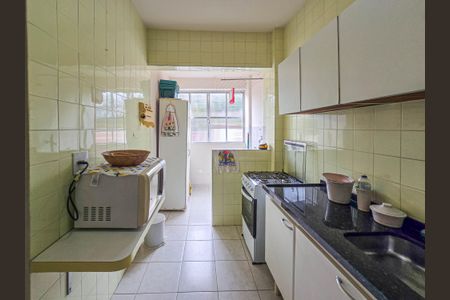 Apartamento para alugar com 76m², 2 quartos e sem vagaCozinha