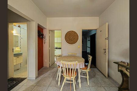 Sala de apartamento para alugar com 2 quartos, 76m² em Vila Branca, Jacareí