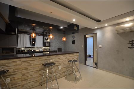 Apartamento para alugar com 130m², 1 quarto e sem vagaSala
