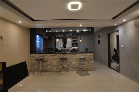 Sala de apartamento para alugar com 1 quarto, 130m² em Bento Ribeiro, Rio de Janeiro
