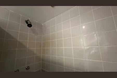Apartamento para alugar com 74m², 2 quartos e 2 vagasBanheiro quarto 2