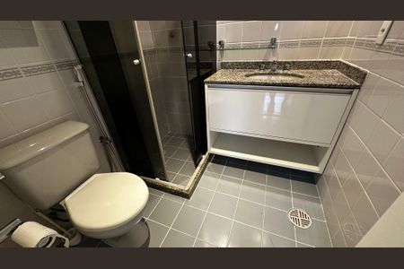 Apartamento para alugar com 74m², 2 quartos e 2 vagasBanheiro Social