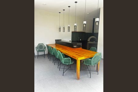 Apartamento à venda com 42m², 2 quartos e 1 vaga Apartamento à venda com 42m², 2 quartos e 1 vagaÁrea externa