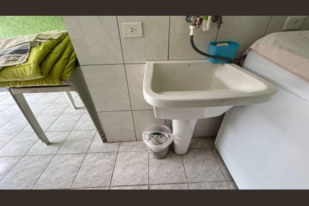 Casa à venda com 230m², 3 quartos e 2 vagasÁrea de Serviço
