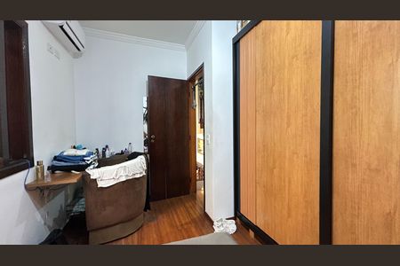 Casa à venda com 230m², 3 quartos e 2 vagasQuarto 1