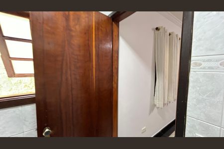Casa à venda com 230m², 3 quartos e 2 vagasLavabo