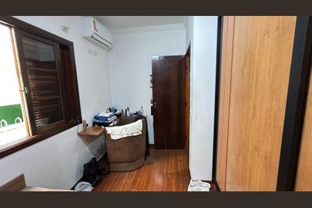 Casa à venda com 230m², 3 quartos e 2 vagasQuarto 1