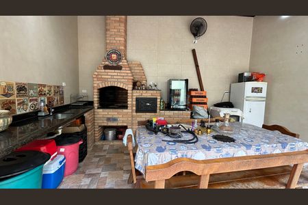 Casa à venda com 230m², 3 quartos e 2 vagasChurrasqueira