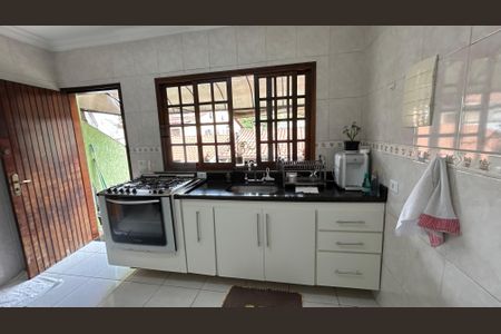 Casa à venda com 230m², 3 quartos e 2 vagasCozinha