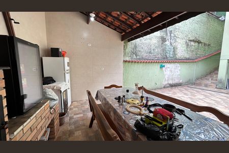 Casa à venda com 230m², 3 quartos e 2 vagasChurrasqueira