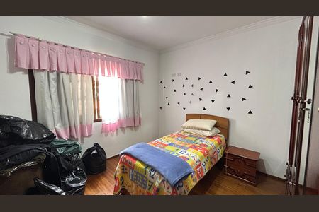 Casa à venda com 230m², 3 quartos e 2 vagasQuarto 2