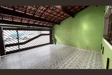 Casa à venda com 230m², 3 quartos e 2 vagasGaragem