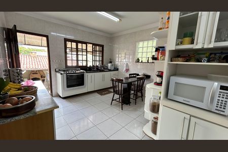 Casa à venda com 230m², 3 quartos e 2 vagasCozinha