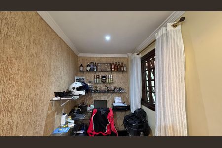 Casa à venda com 230m², 3 quartos e 2 vagasSala Escritório