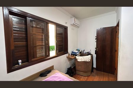 Casa à venda com 230m², 3 quartos e 2 vagasQuarto 1