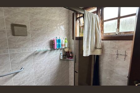 Casa à venda com 230m², 3 quartos e 2 vagasBanheiro da Suíte