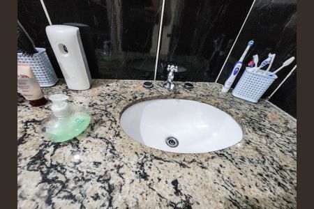 Apartamento para alugar com 86m², 2 quartos e sem vagaBanheiro Social