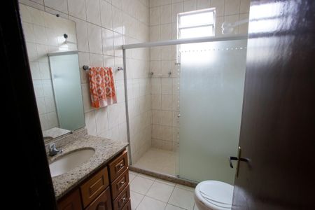 Casa à venda com 130m², 3 quartos e 2 vagasBanheiro Social