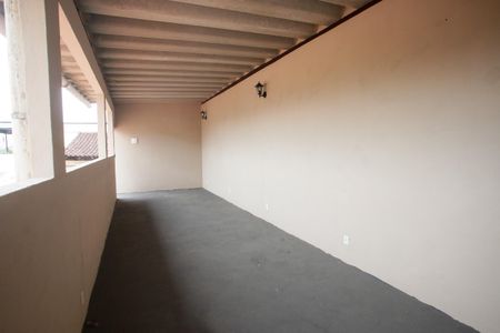Casa à venda com 130m², 3 quartos e 2 vagasTerraço