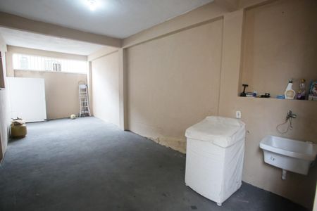 Casa à venda com 130m², 3 quartos e 2 vagasÁrea de Serviço