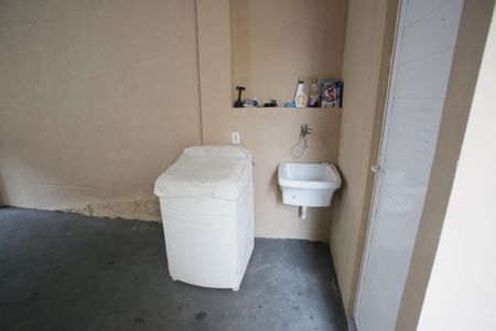 Casa à venda com 130m², 3 quartos e 2 vagasÁrea de Serviço