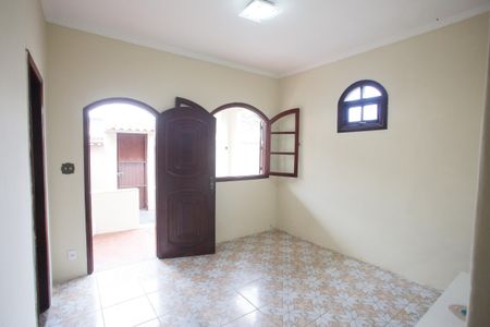 Casa à venda com 130m², 3 quartos e 2 vagasSala
