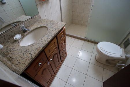 Casa à venda com 130m², 3 quartos e 2 vagasBanheiro Social