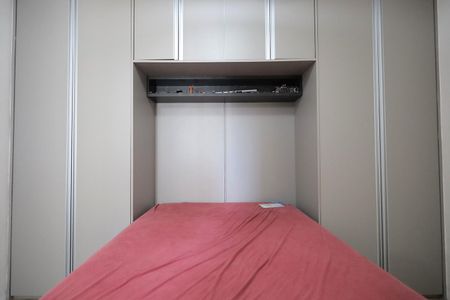 Casa à venda com 270m², 4 quartos e 2 vagas Casa à venda com 270m², 4 quartos e 2 vagasQuarto 3