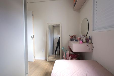 Casa à venda com 270m², 4 quartos e 2 vagas Casa à venda com 270m², 4 quartos e 2 vagasQuarto 2