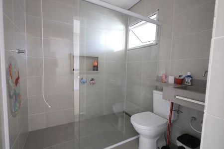 Casa à venda com 270m², 4 quartos e 2 vagas Casa à venda com 270m², 4 quartos e 2 vagasBanheiro 3