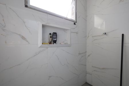 Casa à venda com 270m², 4 quartos e 2 vagas Casa à venda com 270m², 4 quartos e 2 vagasBanheiro Suíte