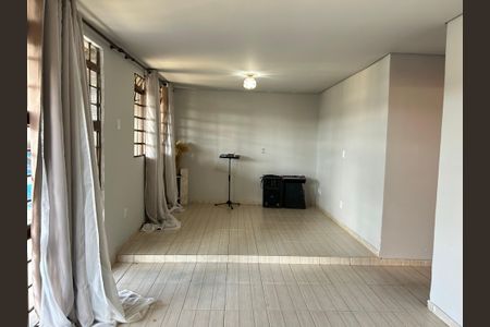 Casa à venda com 400m², 4 quartos e 4 vagas