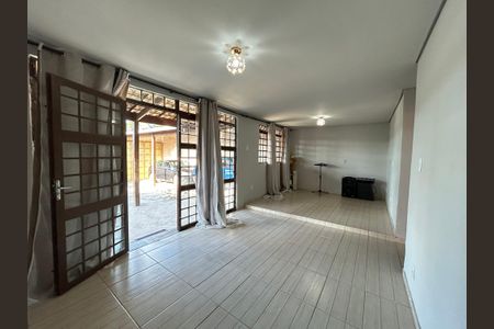 Casa à venda com 4 quartos, 400m² em Vereda, Contagem