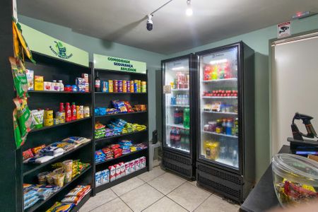Apartamento para alugar com 30m², 1 quarto e 1 vagaMarket 