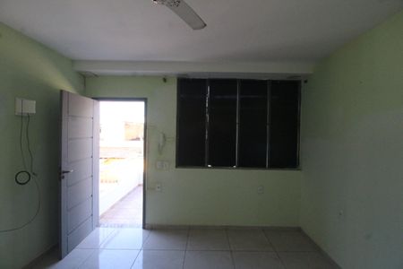 Apartamento para alugar com 75m², 2 quartos e 1 vagaSala