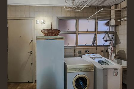 Apartamento para alugar com 74m², 2 quartos e 1 vagaÁrea de Serviço