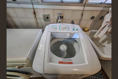 Apartamento para alugar com 74m², 2 quartos e 1 vagaÁrea de Serviço