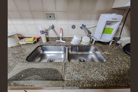 Apartamento para alugar com 74m², 2 quartos e 1 vagaCozinha