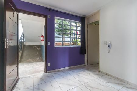 Sala de apartamento para alugar com 2 quartos, 42m² em Vila Perracini, Poá