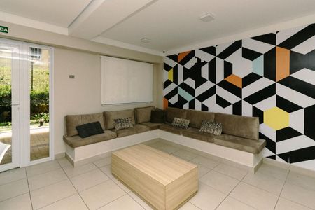 Apartamento para alugar com 28m², 1 quarto e sem vaga Apartamento para alugar com 28m², 1 quarto e sem vagaÁrea comum - Salão de festas